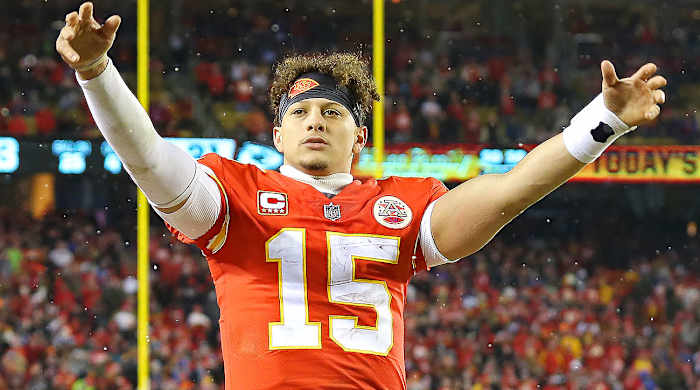 patrick-mahomes-chiefs-cardinals-nfl-playoffs.jpg